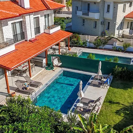 Karya Vila